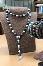 Load image into Gallery viewer, Necklace | Agate Gemstone Angel Wing