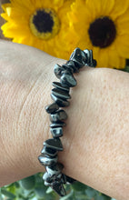 Load image into Gallery viewer, Chip Bracelet | Hematite