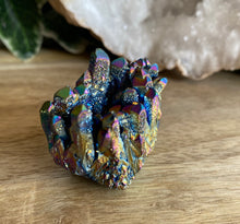 Load image into Gallery viewer, Cluster | Titanium Aura Quartz | 56g