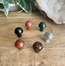 Load image into Gallery viewer, Mini Crystal Mushrooms
