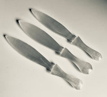 Load image into Gallery viewer, Dagger | Selenite