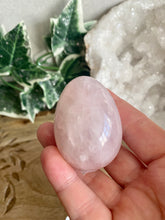 Load image into Gallery viewer, Egg | Rose Quartz