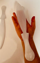 Load image into Gallery viewer, Dagger | Selenite