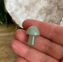 Load image into Gallery viewer, Mini Crystal Mushrooms