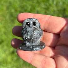 Load image into Gallery viewer, Owl | On Plinth | 3.5cm
