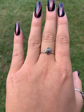 Load image into Gallery viewer, Ring | Amethyst | Tiara
