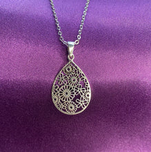 Load image into Gallery viewer, Silver Pendant | Flowers
