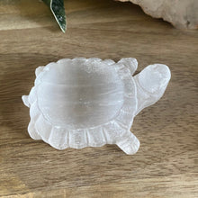 Load image into Gallery viewer, Selenite Dish | Turtle
