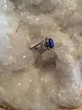 Load image into Gallery viewer, Ring | Lapis Lazuli | Oval Teardrops
