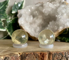 Load image into Gallery viewer, Spheres | Citrine | 2.7cm
