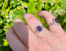 Load image into Gallery viewer, Ring | Amethyst Oval Elegance
