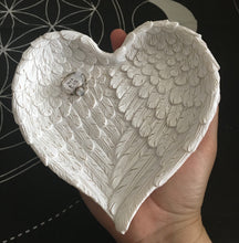 Load image into Gallery viewer, Angel Wings Heart Dish
