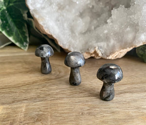 Crystal Mushrooms | 25mm