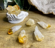 Load image into Gallery viewer, Raw | Citrine Points (HTA)
