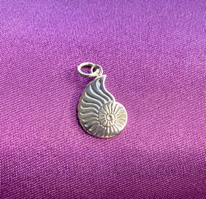 Silver Pendant | Dainty Nautilus