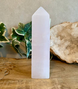 Polished Obelisk | Mangano Calcite